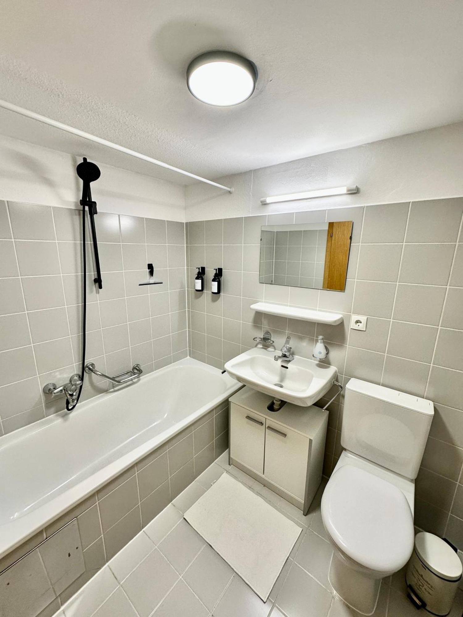 Ferienwohnung Stilvolles Wohnen Am Hafen Bregenz Exterior foto